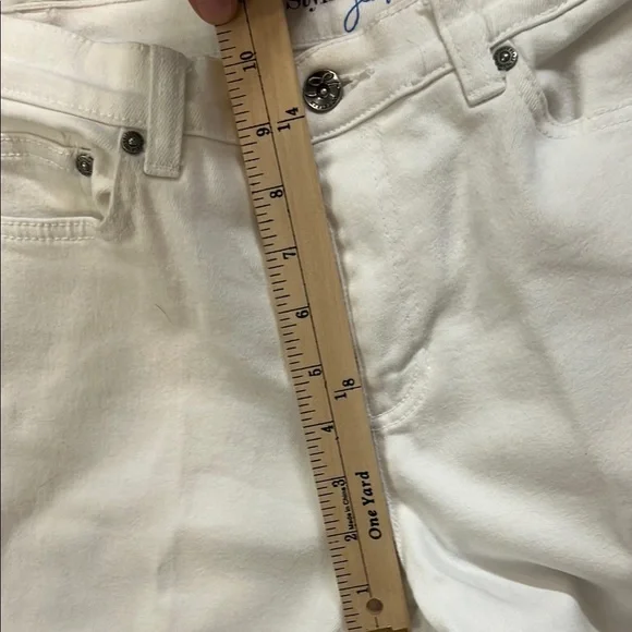 Style & Co. women’s White Straight-Leg Jeans - Picture 4 of 7